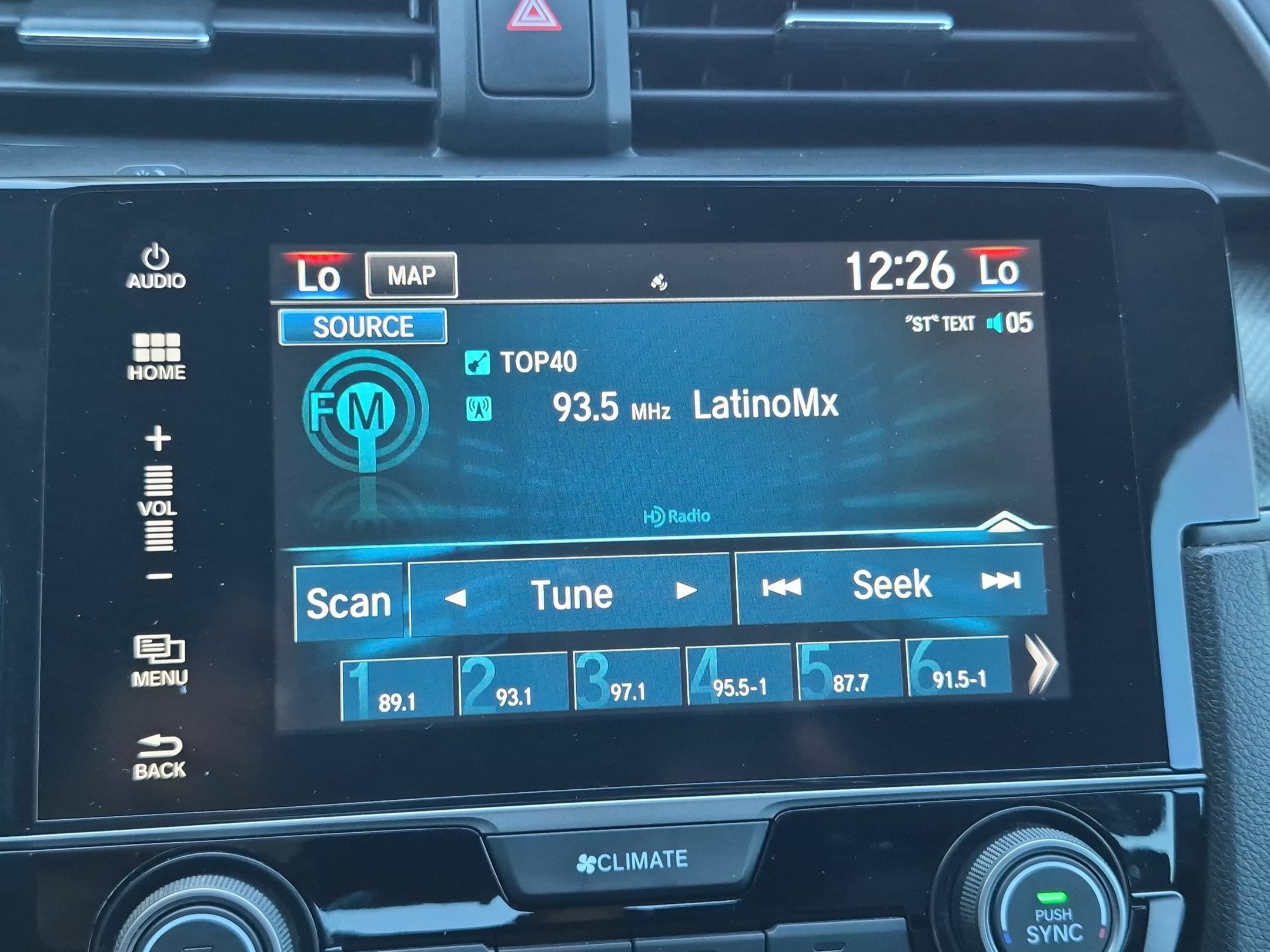 Used 2018 Honda Civic EX-L image 18