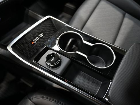 New 2026 Chevrolet Equinox LT w/ Convenience Package II image 18