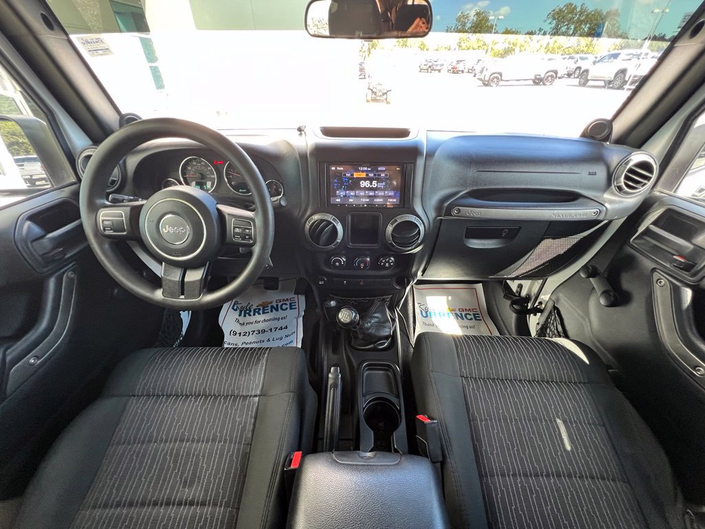 Used 2012 Jeep Wrangler Unlimited Sport AWD/4WD image 2