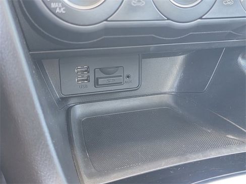 Used 2018 MAZDA MAZDA3 Sport w/ Preferred Equipment Package image 20