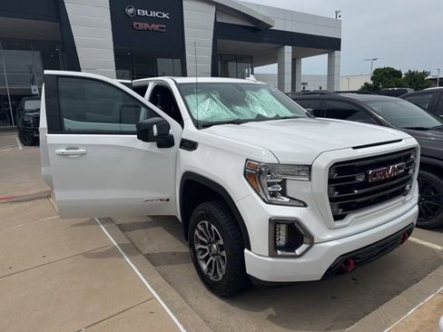 Used 2019 GMC Sierra 1500 AT4 w/ AT4 Preferred Package AWD/4WD image 2