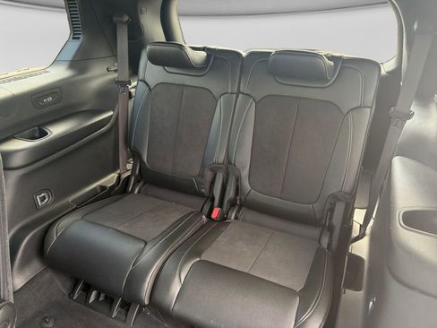 Used 2023 Jeep Grand Cherokee L Laredo AWD/4WD image 21