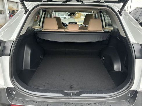 Certified 2020 Toyota RAV4 XLE w/ Convenience Package FWD image 24