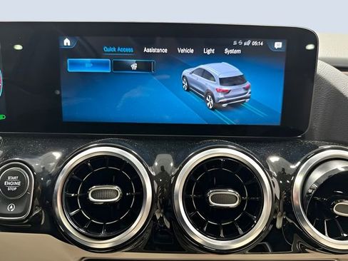 Used 2022 Mercedes-Benz GLA 250 4MATIC image 21