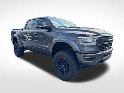 Used 2022 RAM 1500 Laramie w/ Sport Appearance Package AWD/4WD image 8