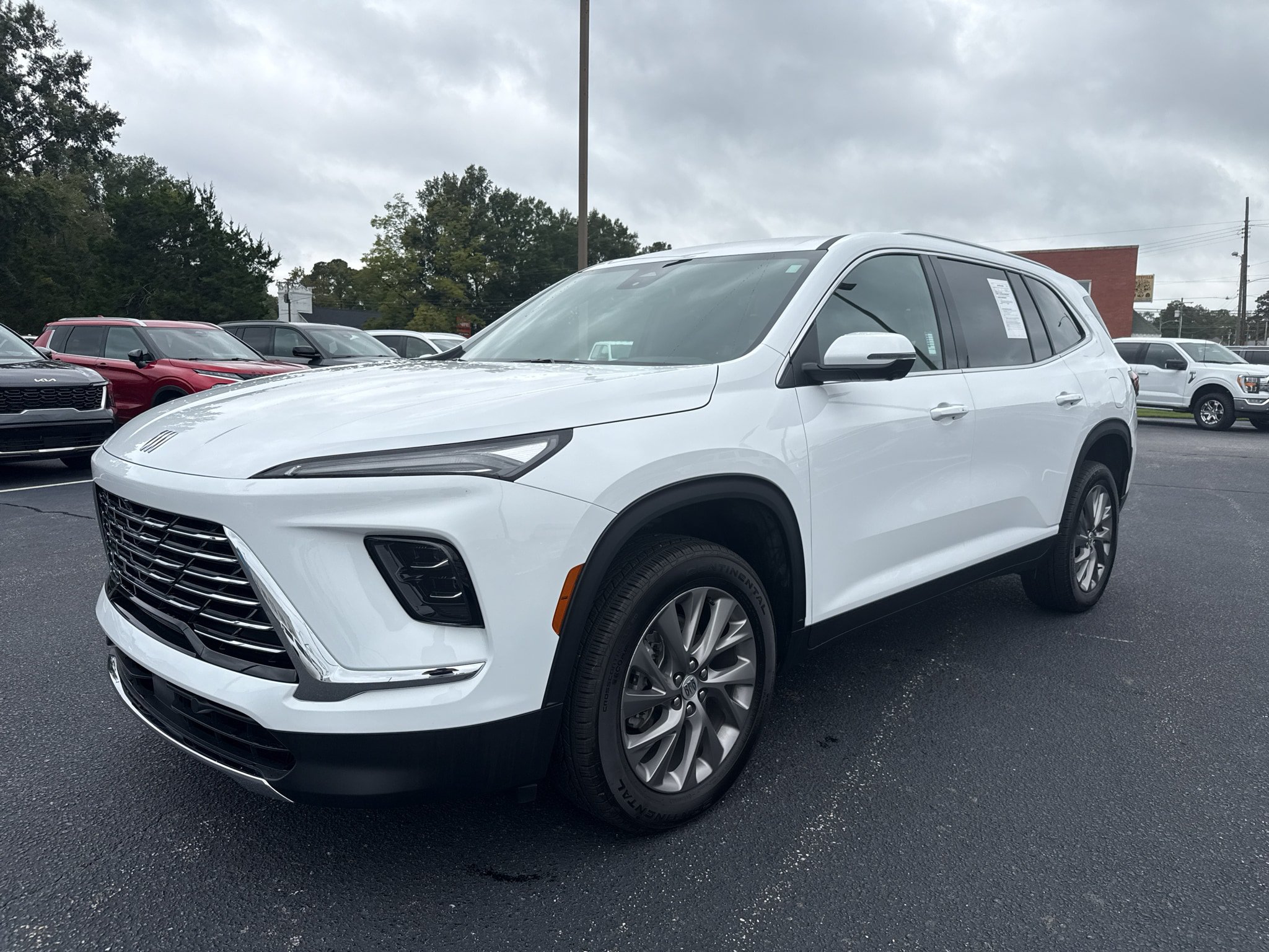 Used 2026 Buick Enclave Preferred FWD image 12