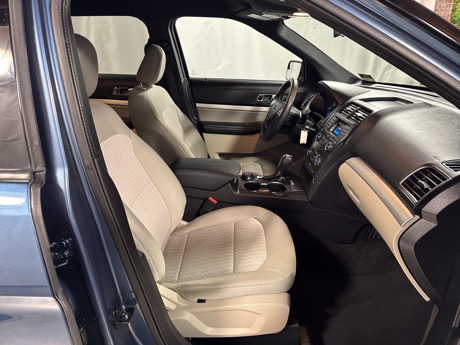 Used 2018 Ford Explorer 4WD image 24