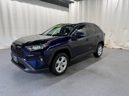 Used 2021 Toyota RAV4 XLE w/ XLE Grade Weather Package AWD/4WD image 1