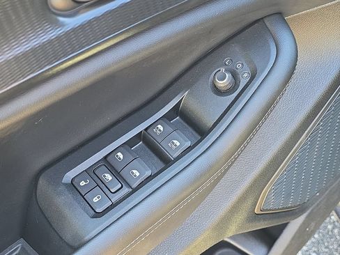Certified 2025 Jeep Grand Cherokee Altitude AWD/4WD image 22