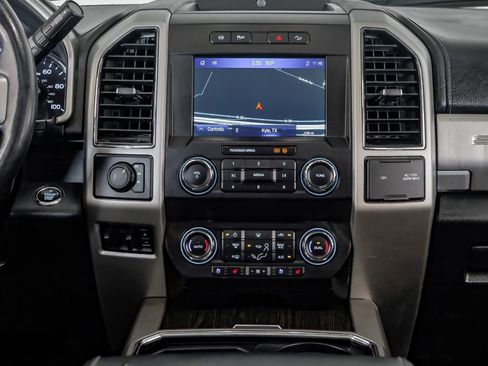 Used 2021 Ford F350 Lariat w/ Lariat Ultimate Package AWD/4WD image 24
