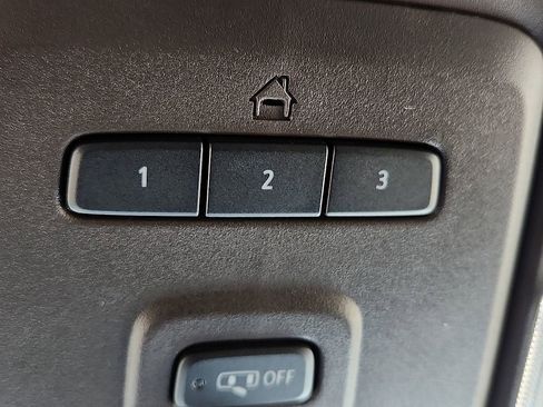 Used 2024 Chevrolet Tahoe LT image 9