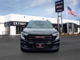 Used 2022 GMC Terrain SLE w/ Driver Convenience Package image 2