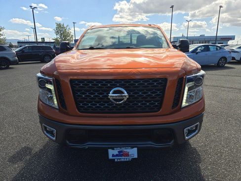 Used 2019 Nissan Titan PRO-4X w/ Pro-4x Convenience Package AWD/4WD image 8