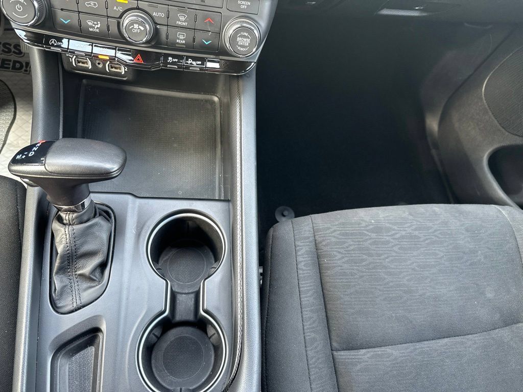 Used 2025 Dodge Durango GT AWD/4WD image 31
