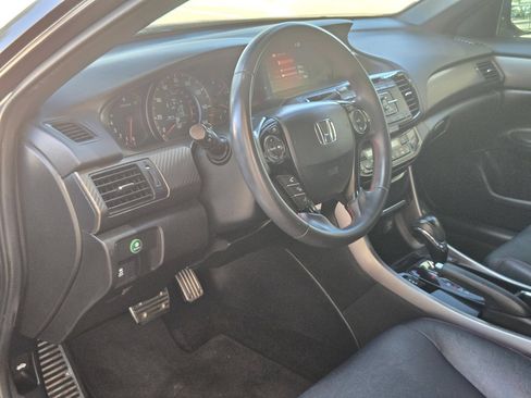 Used 2017 Honda Accord Sport Special Edition image 13