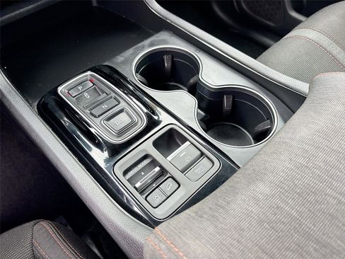 Certified 2025 Honda Pilot Sport image 19