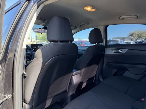 Used 2021 Kia Forte LXS image 23