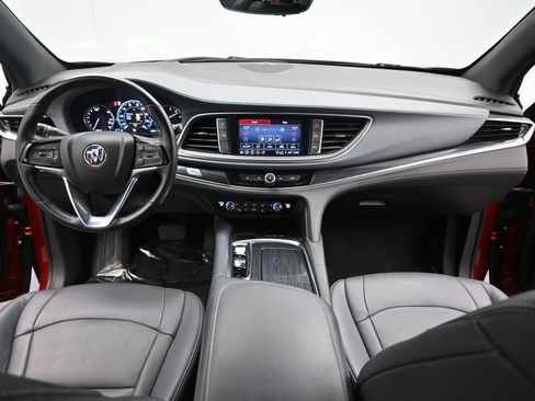 Used 2024 Buick Enclave Premium image 18