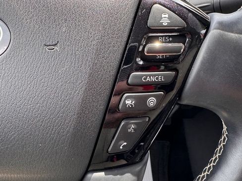 Used 2022 INFINITI QX80 Premium Select w/ All-Season Package AWD/4WD image 34