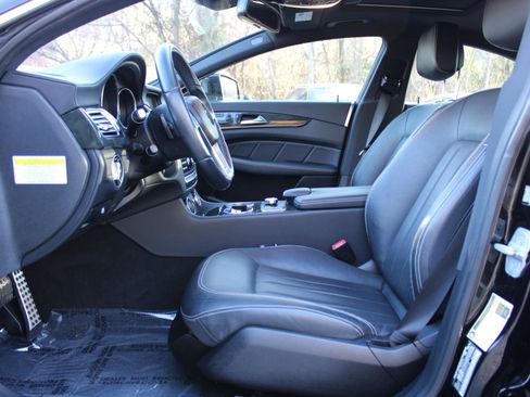 Used 2013 Mercedes-Benz CLS 550 4MATIC image 23
