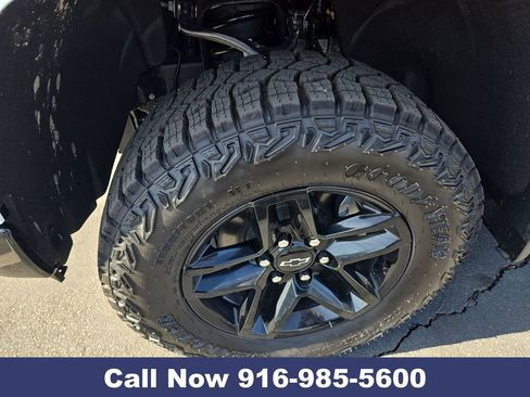 New 2026 Chevrolet Silverado 1500 Custom Trail Boss w/ LPO, Dark Essentials Package AWD/4WD image 36