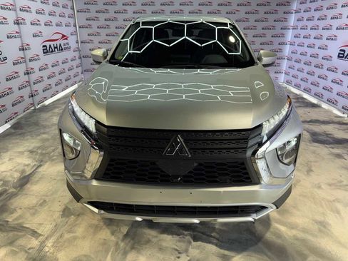 Used 2025 Mitsubishi Eclipse Cross SE image 4