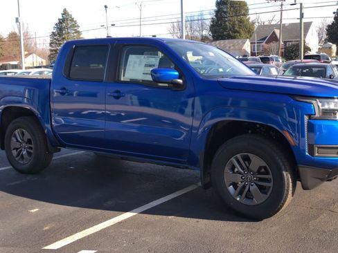 New 2026 Nissan Frontier SV w/ SV Convenience Package image 2