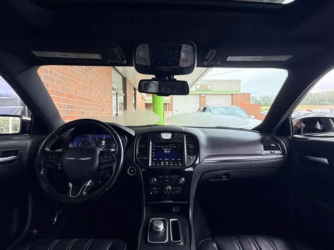 Used 2016 Chrysler 300 S AWD/4WD image 15
