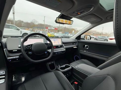 Used 2024 Hyundai Ioniq 5 Limited image 23