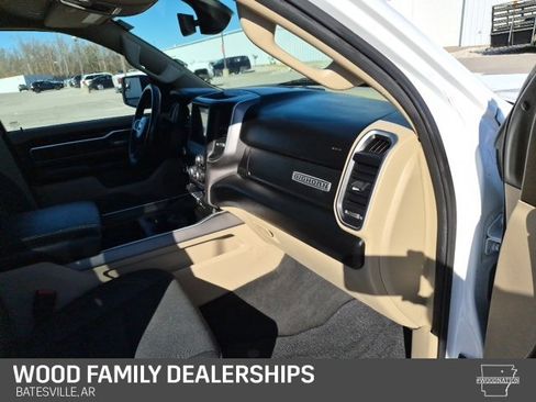 Used 2019 RAM 1500 Big Horn image 32