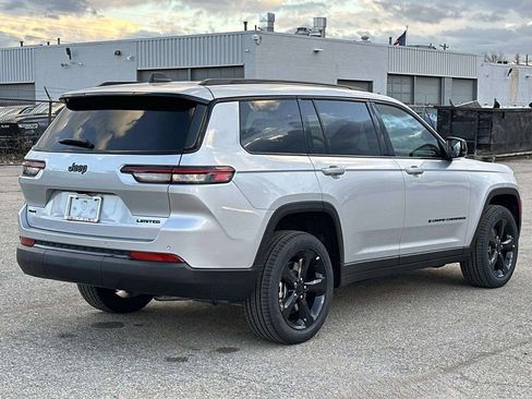 New 2025 Jeep Grand Cherokee L Limited w/ Black Appearance Package image 3