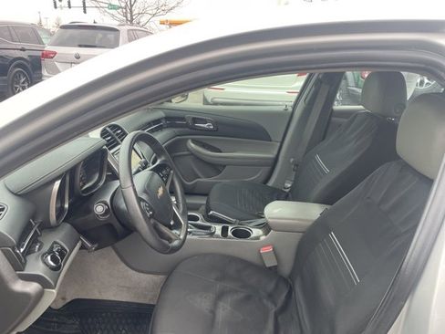 Used 2014 Chevrolet Malibu LT image 8