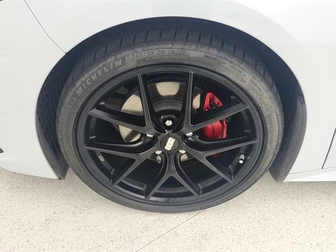 Certified 2024 Chevrolet Corvette Stingray Preferred Cpe w/ 2LT image 28