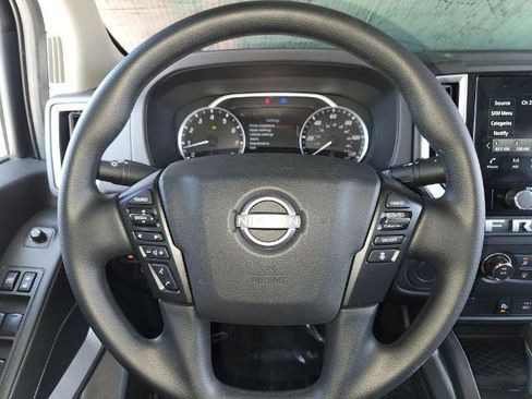 Certified 2025 Nissan Frontier SV RWD image 22