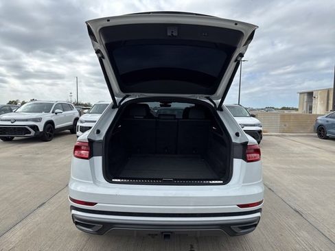 Used 2021 Audi Q8 Premium Plus image 9