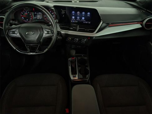 Used 2024 Chevrolet Trax RS w/ Driver Confidence Package image 10