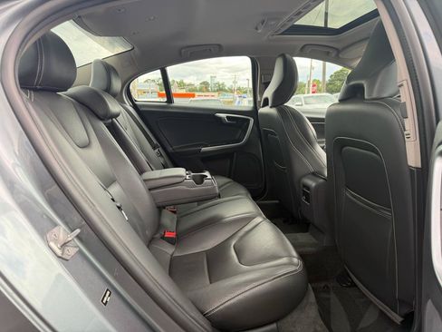 Used 2018 Volvo S60 T5 Dynamic w/ Protection Package AWD/4WD image 22