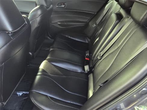 Used 2020 Acura ILX image 12