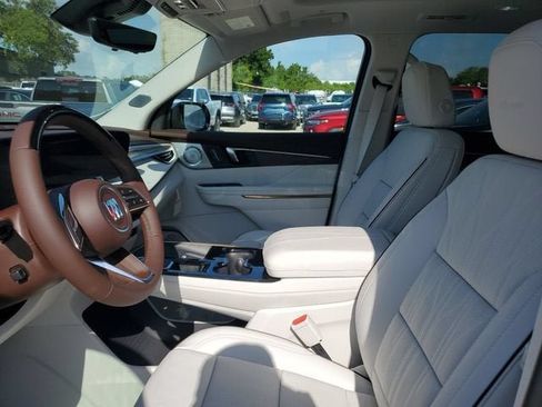 New 2026 Buick Enclave Avenir w/ Super Cruise Package FWD image 19
