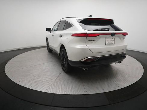 Used 2024 Toyota Venza Nightshade image 34