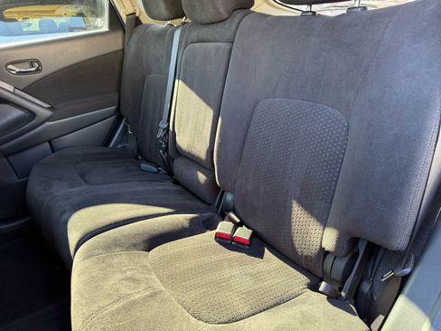 Used 2011 Nissan Murano SV image 7