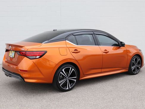 Used 2022 Nissan Sentra SR w/ SR Premium Package image 47