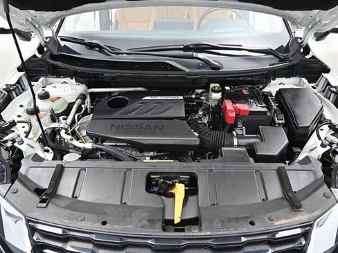 Used 2022 Nissan Rogue Platinum w/ Head-Up Display Package AWD/4WD image 23
