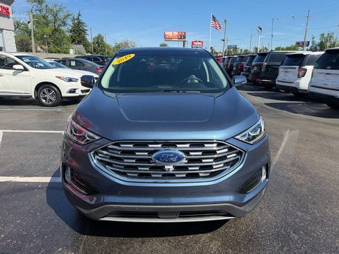 Used 2019 Ford Edge Titanium w/ Equipment Group 301A AWD/4WD image 2