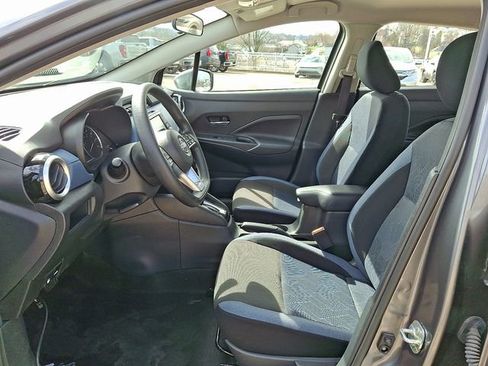 Used 2025 Nissan Versa SV image 14