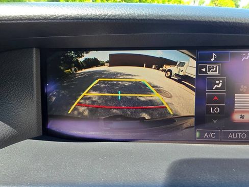 Used 2015 Lexus LS 460 AWD w/ F Sport Package image 27