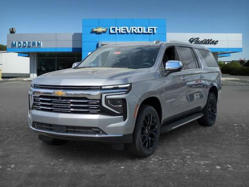 New 2026 Chevrolet Suburban Premier w/ Sun And Tow Package AWD/4WD image 1