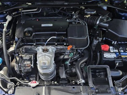 Used 2017 Honda Accord EX-L image 37