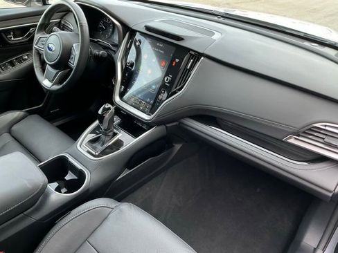 Used 2024 Subaru Outback Limited image 18