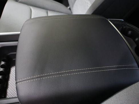 New 2026 RAM 1500 4x4 Crew Cab image 23